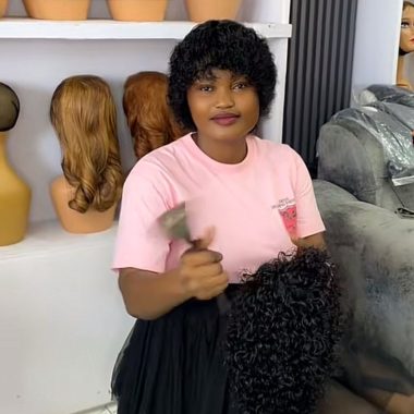 Wet curls cutting